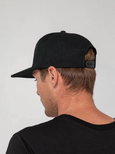 картинка Бейсболка Snapback с прямым козырьком магазин Бизнес Презент